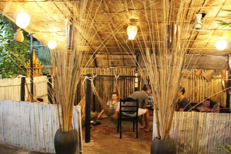 Tropical Breeze Guesthouse Siem Reap Exterior photo
